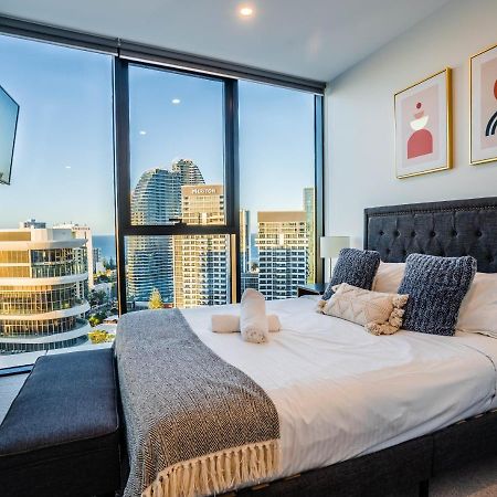 2 Bedroom Luxurious Family Apartment Next To Pacific Fair - Broadbeach Gold Coast Gc22 エクステリア 写真