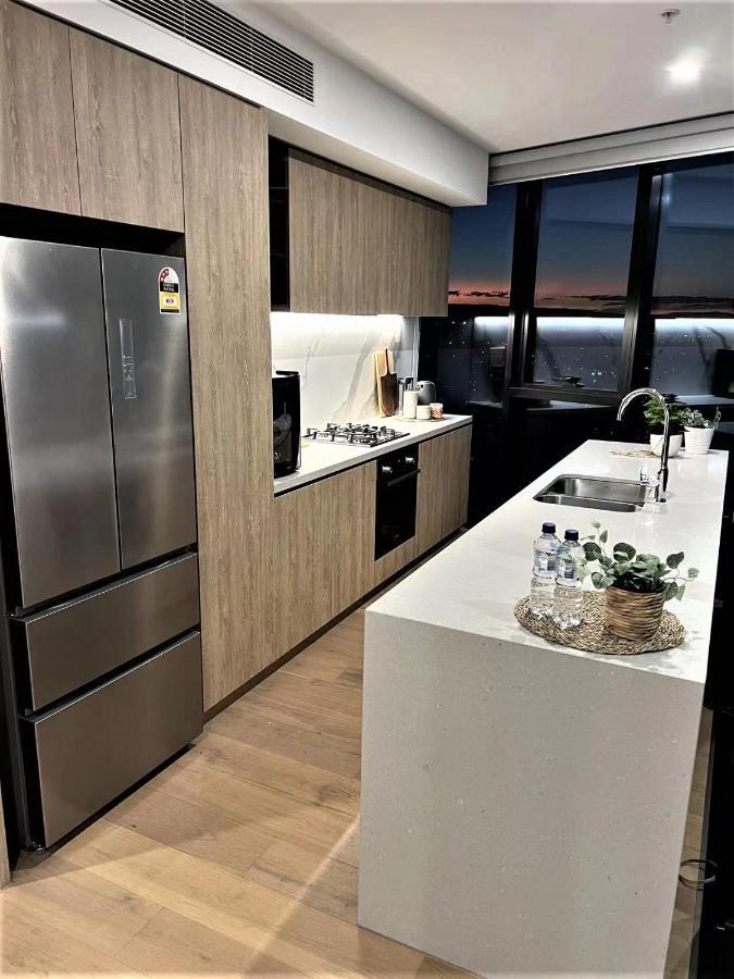2 Bedroom Luxurious Family Apartment Next To Pacific Fair - Broadbeach Gold Coast Gc22 エクステリア 写真