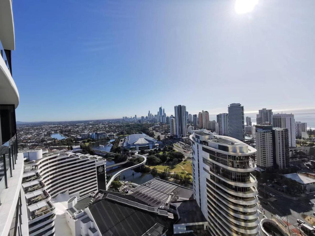 2 Bedroom Luxurious Family Apartment Next To Pacific Fair - Broadbeach Gold Coast Gc22 エクステリア 写真