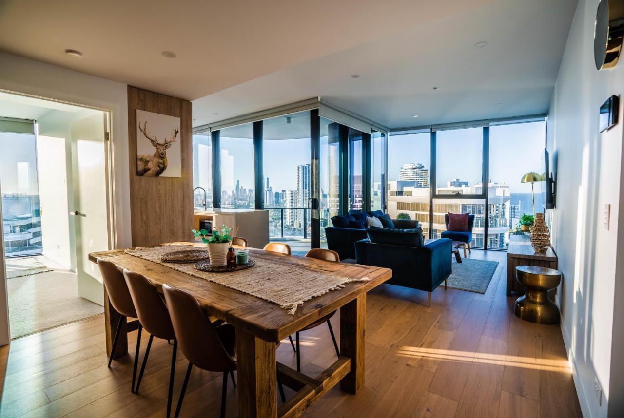 2 Bedroom Luxurious Family Apartment Next To Pacific Fair - Broadbeach Gold Coast Gc22 エクステリア 写真