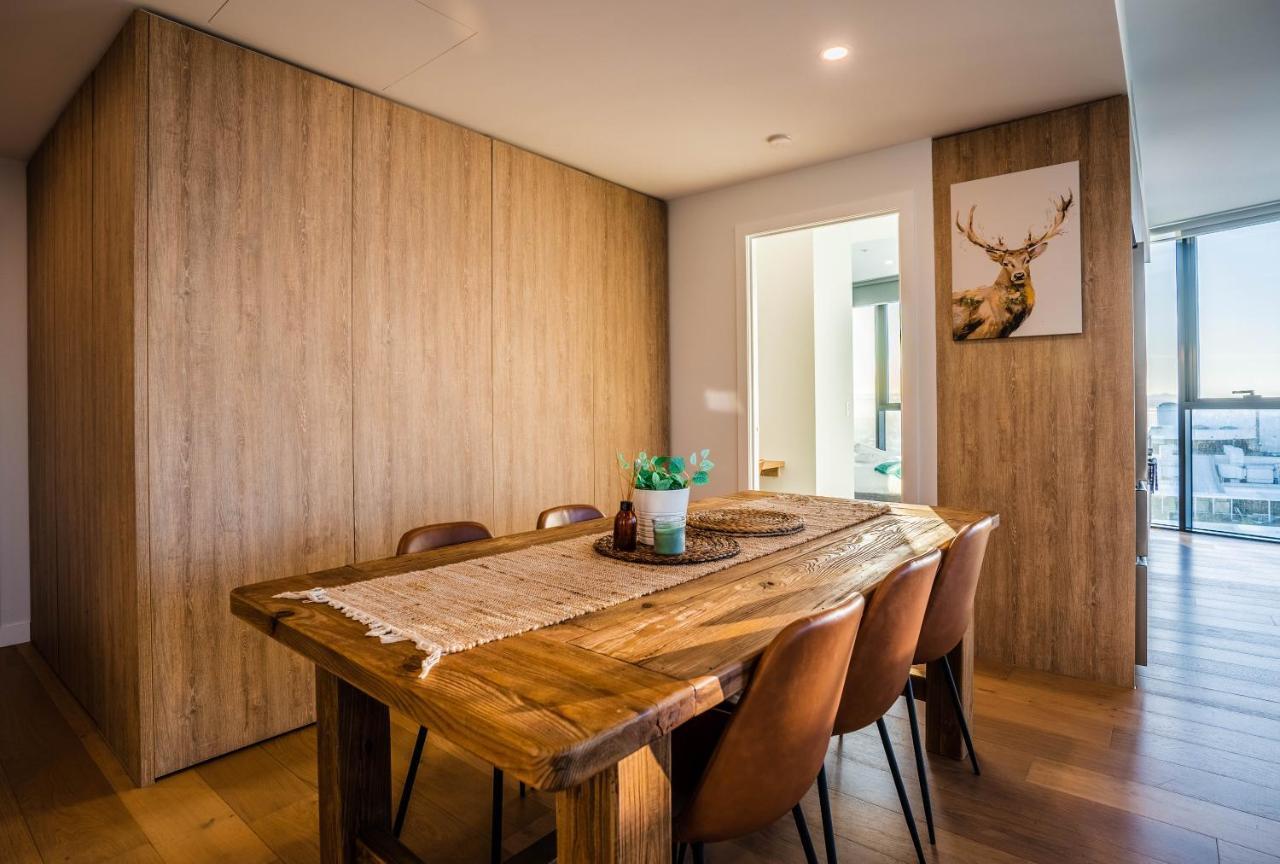 2 Bedroom Luxurious Family Apartment Next To Pacific Fair - Broadbeach Gold Coast Gc22 エクステリア 写真