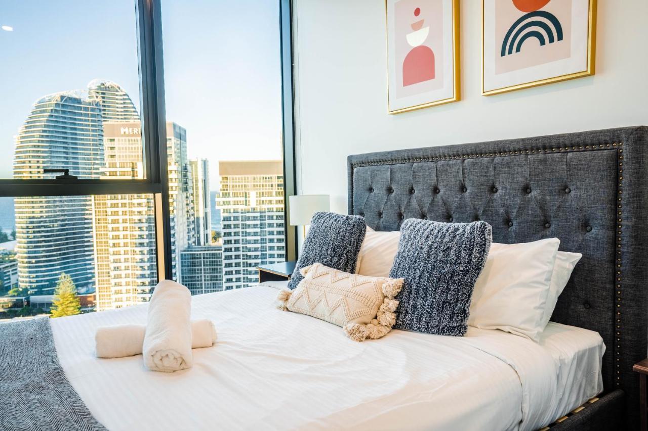 2 Bedroom Luxurious Family Apartment Next To Pacific Fair - Broadbeach Gold Coast Gc22 エクステリア 写真