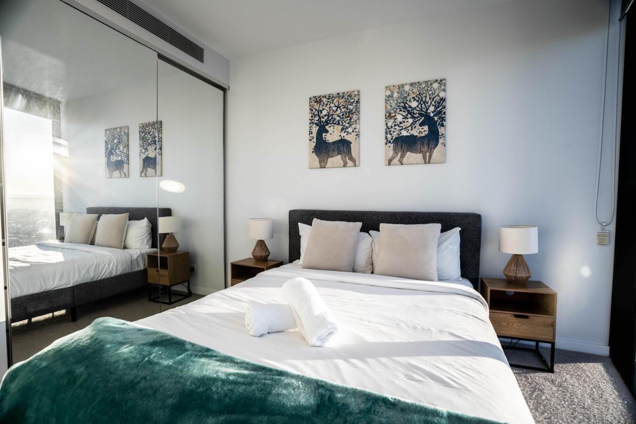 2 Bedroom Luxurious Family Apartment Next To Pacific Fair - Broadbeach Gold Coast Gc22 エクステリア 写真